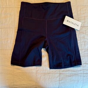 Athleta Blue Ultimate Stash Pocket Bike Shorts 7” NWT Medium